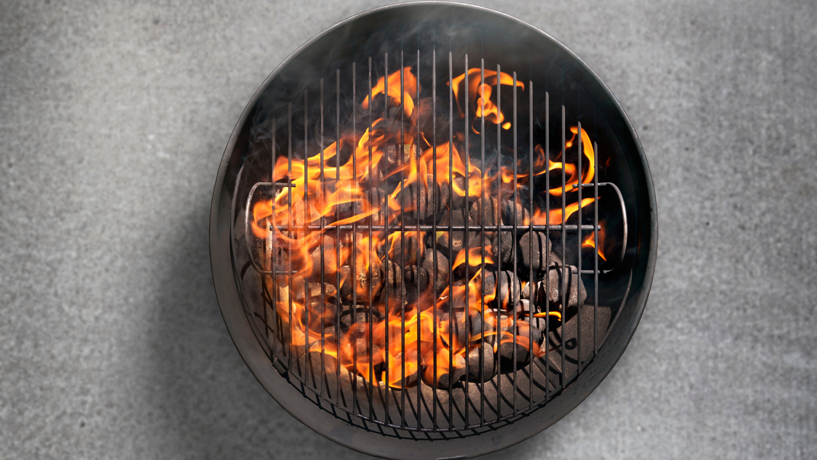 How To Oil Your Grill Grates Appropriately And Avoid A Fiery Flare-Up